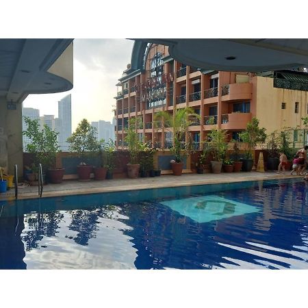 Capital O 914 Makati Palace Hotel Makati City Dış mekan fotoğraf