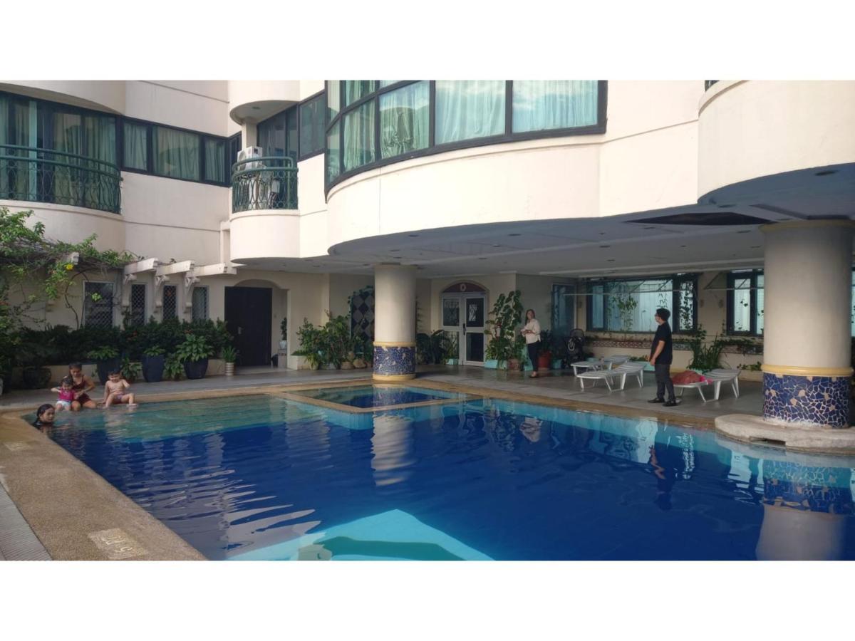 Capital O 914 Makati Palace Hotel Makati City Dış mekan fotoğraf