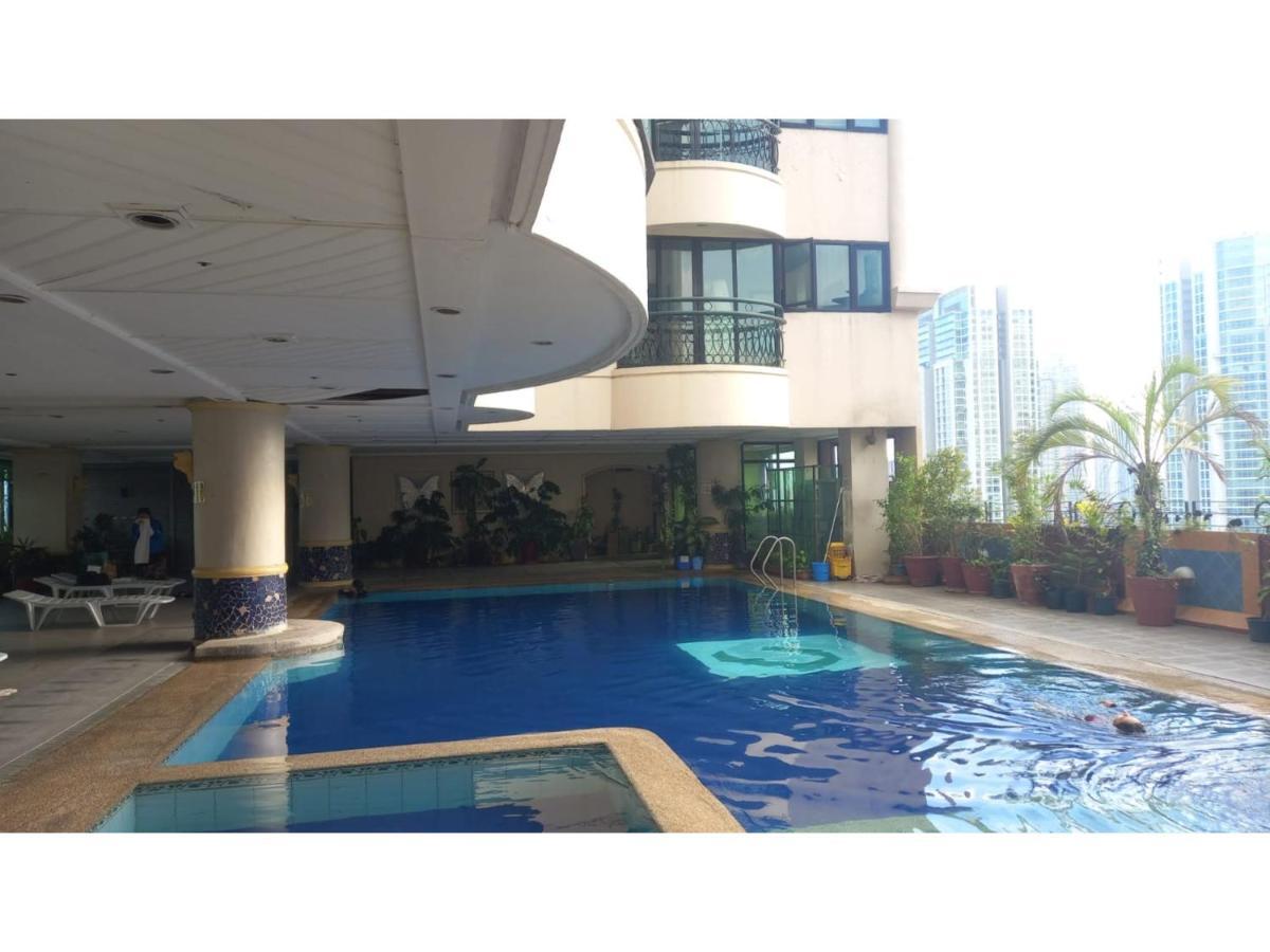 Capital O 914 Makati Palace Hotel Makati City Dış mekan fotoğraf