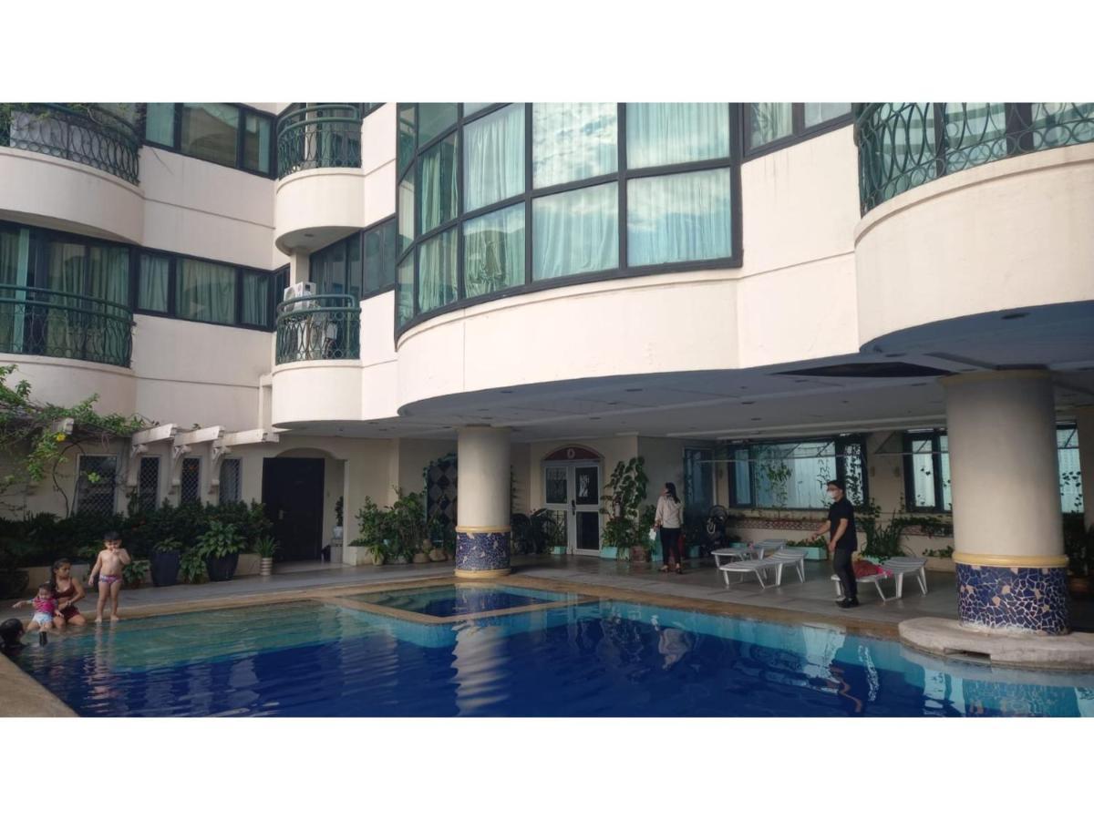 Capital O 914 Makati Palace Hotel Makati City Dış mekan fotoğraf